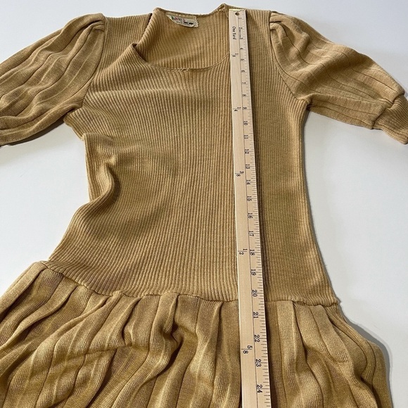 70S Ribbed Knit Vintage Dress w/ Puff Sleeves Gold 12 - Picture 14 of 15